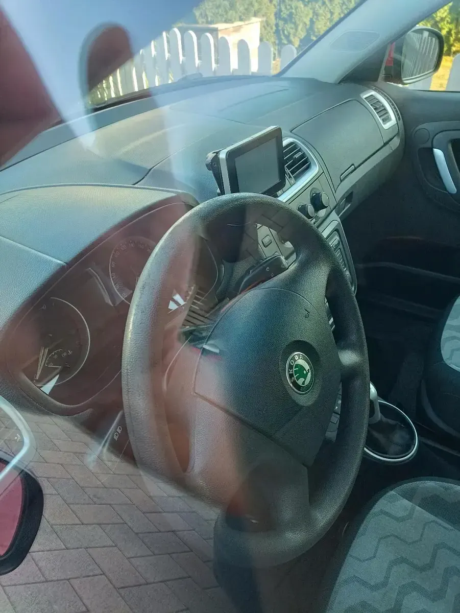 Gebraucht Skoda Fabia 60 PS (44 kW) 2008 Rot Kleinwagen