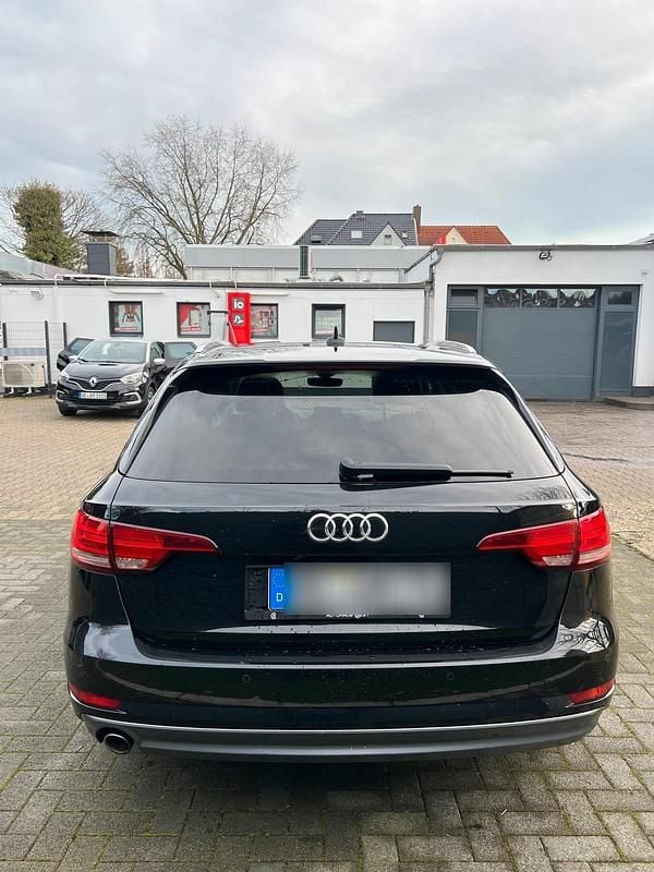 Gebraucht Audi A4 150 PS (110 kW) 2017 Schwarz Kombi