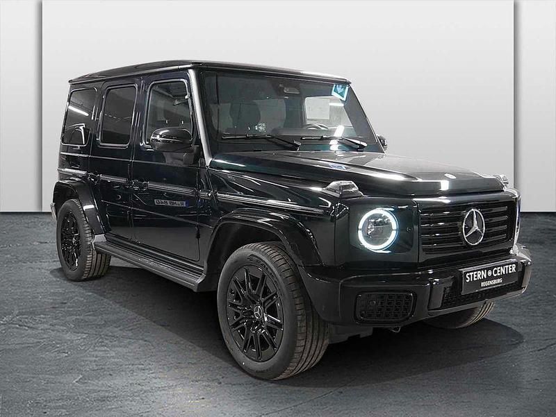 Gebraucht Mercedes G450 Night 367 PS (269 kW) 2025 Grün SUV