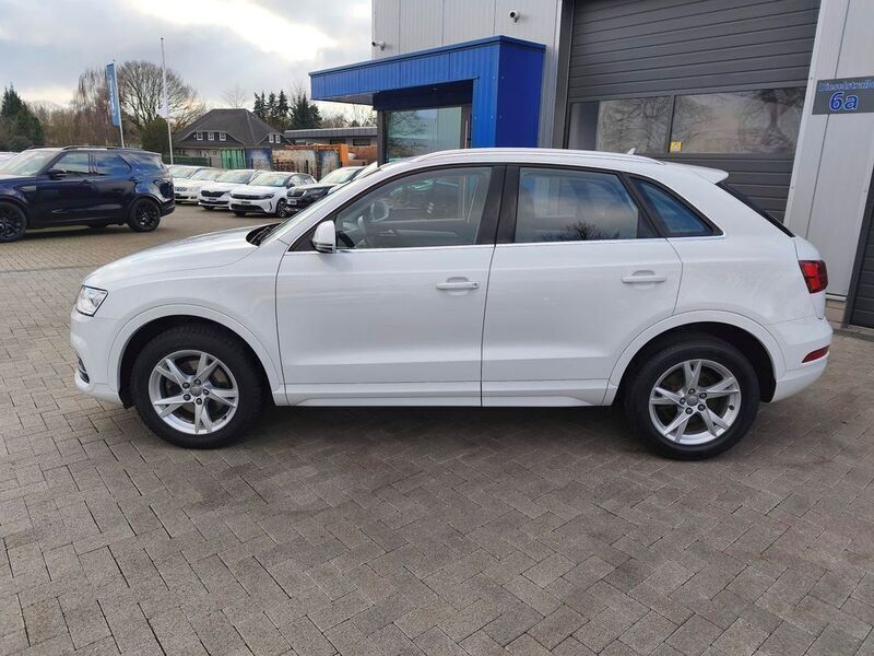 Gebraucht Audi Q3 Comfort 150 PS (110 kW) 2016 Weiß (gletscherweissmet.) SUV