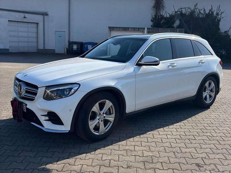 Gebraucht Mercedes GLC250 AMG line 204 PS (150 kW) 2015 Weiß SUV
