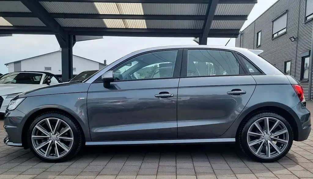 Gebraucht Audi A1 S-Line 150 PS (110 kW) 2017 Grau Kleinwagen