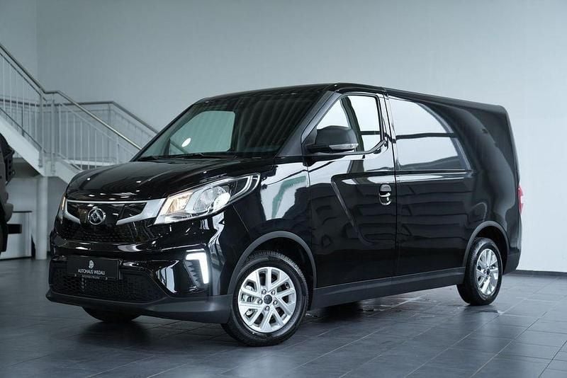 Neu Maxus eDeliver 3 117 kW (160 PS) 2025 Schwarz Van