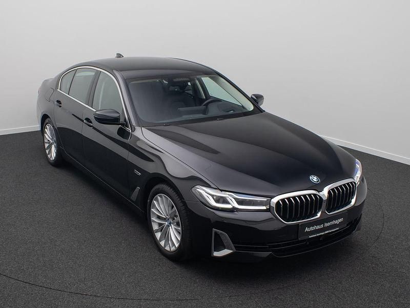 Gebraucht BMW 530e Luxury Line 292 PS (214 kW) 2022 Schwarz Limousine