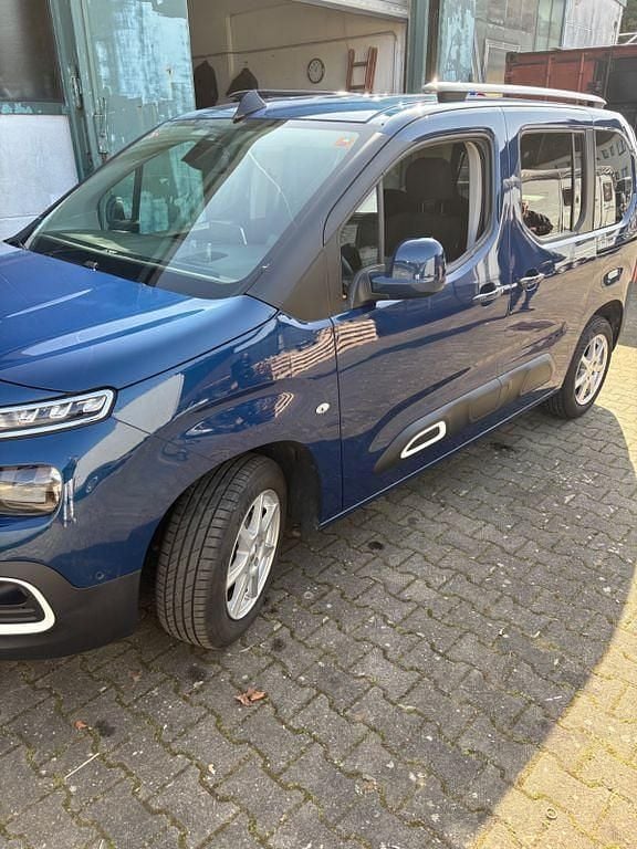 Gebraucht Citroën Berlingo Shine 131 PS (96 kW) 2020 Blau Van / Kleinbus