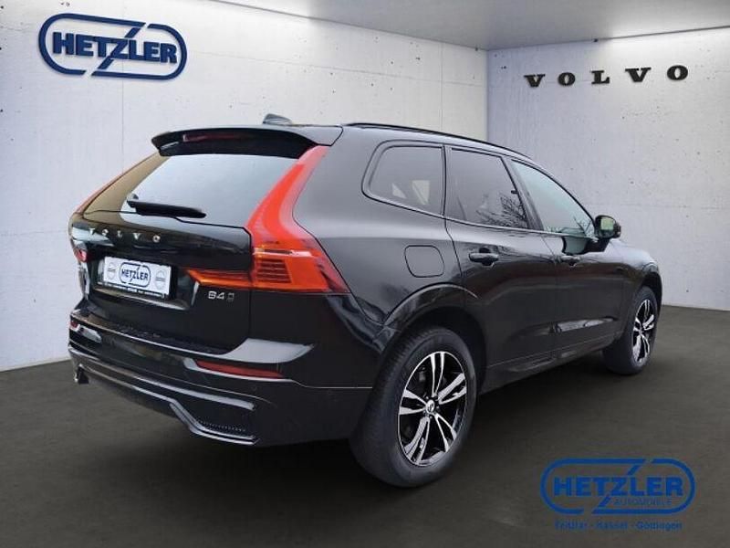 Gebraucht Volvo XC60 Ultimate 197 PS (144 kW) 2023 Onyx black / metallic SUV