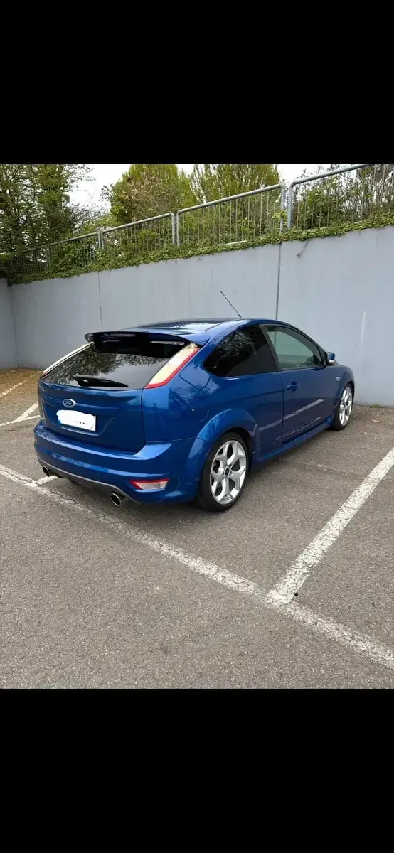 Gebraucht Ford Focus ST 226 PS (166 kW) 2009 Blau Limousine