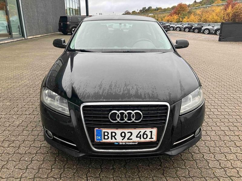 Gebraucht Audi A3 Attraction 105 PS (77 kW) 2011 Schwarz