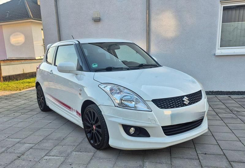 Second-hand Suzuki Swift 94 CP (69 kW) 2012 Alb Hatchback