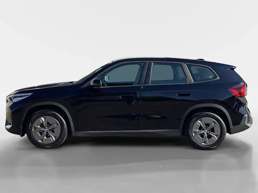 Gebraucht BMW iX1 Performance 230 kW (313 PS) 2024 Schwarz uni SUV