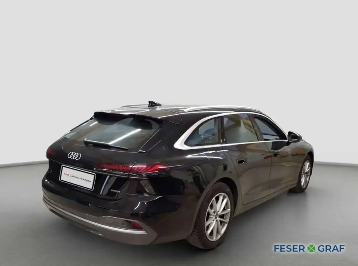 Gebraucht Audi A6 Sport 204 PS (150 kW) 2025 Schwarz Kombi