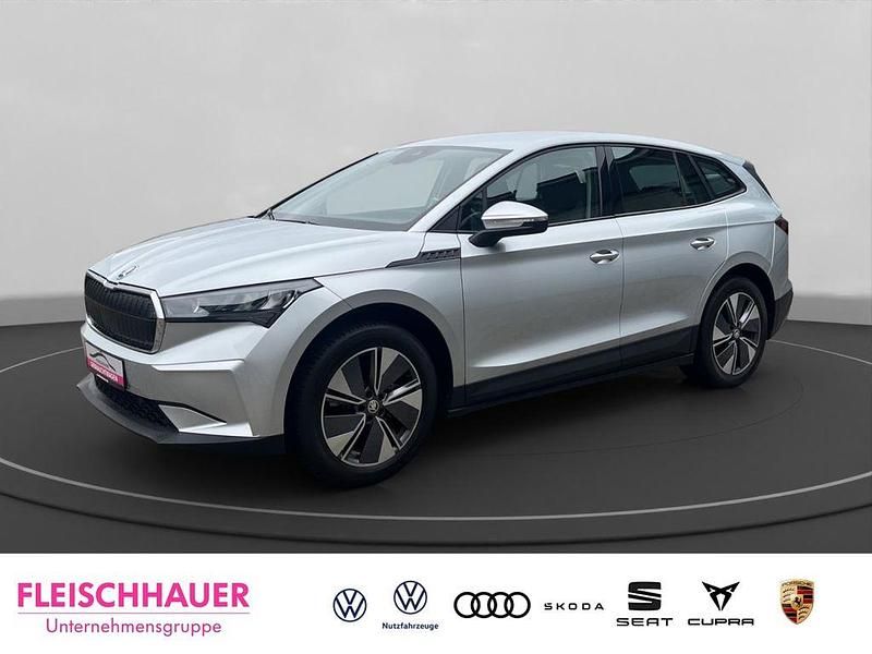 Silber Gebraucht 2021 Skoda Enyaq iV Loft SUV | 23.890 € (Superpreis) - Bild 1/4