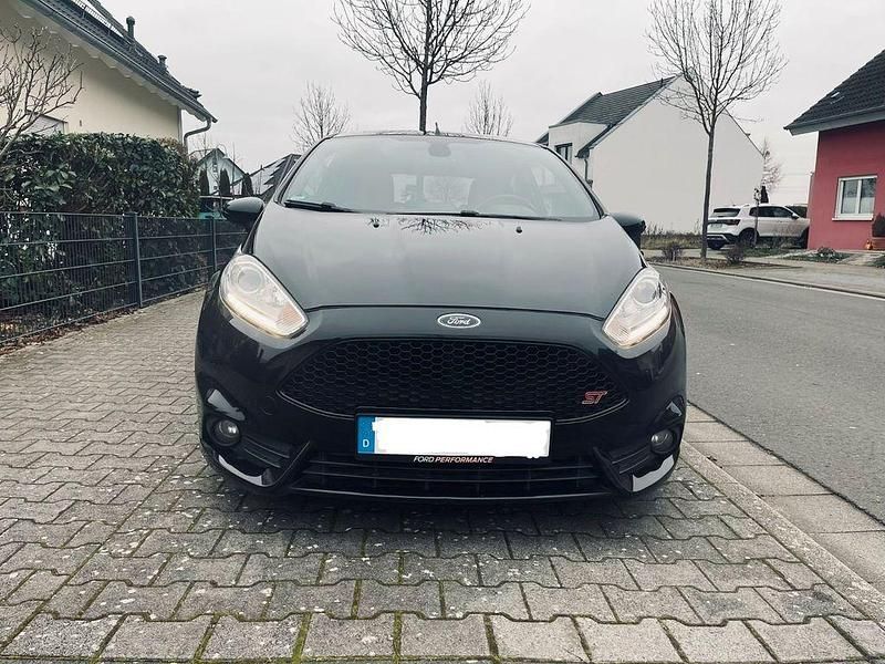 Schwarz Gebraucht 2014 Ford Fiesta Sport Kleinwagen | 5.900 € (Fairer Preis) - Bild 1/4