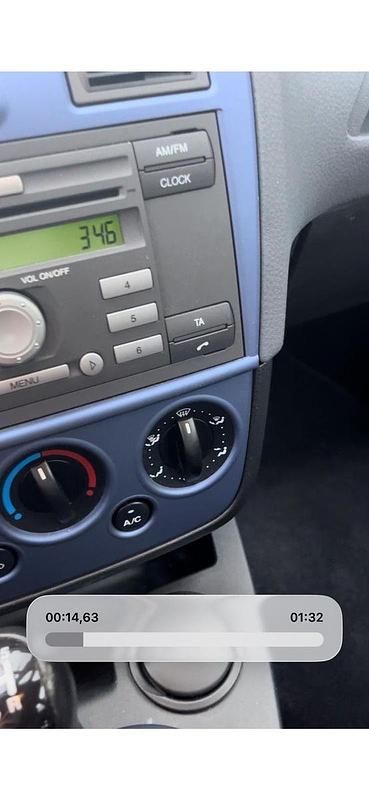 Gebraucht Ford Fiesta 80 PS (58 kW) 2008 Grau Kleinwagen