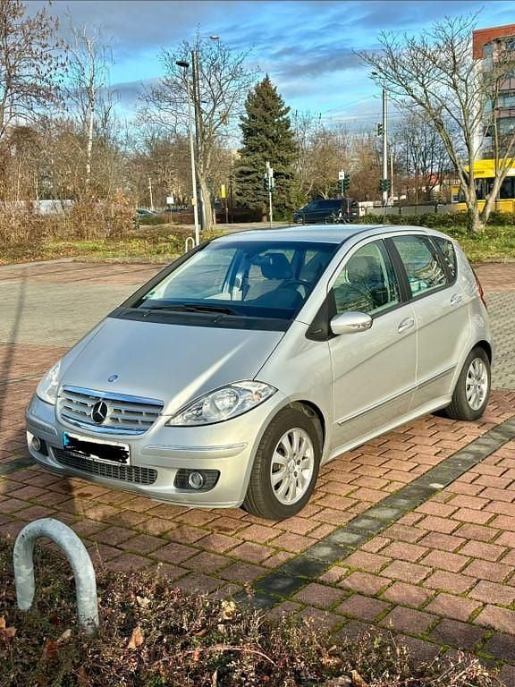 Gebraucht Mercedes A170 Elegance 116 PS (85 kW) 2004 Silber Van / Kleinbus
