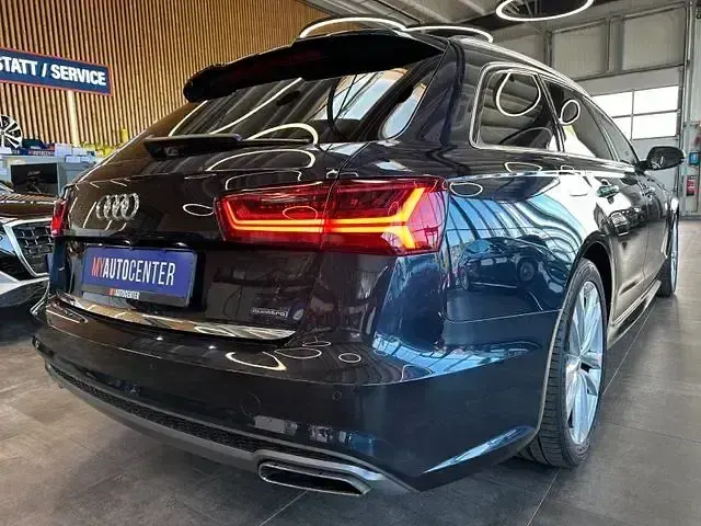 Gebraucht Audi A6 Sport 320 PS (235 kW) 2017 Blau Kombi