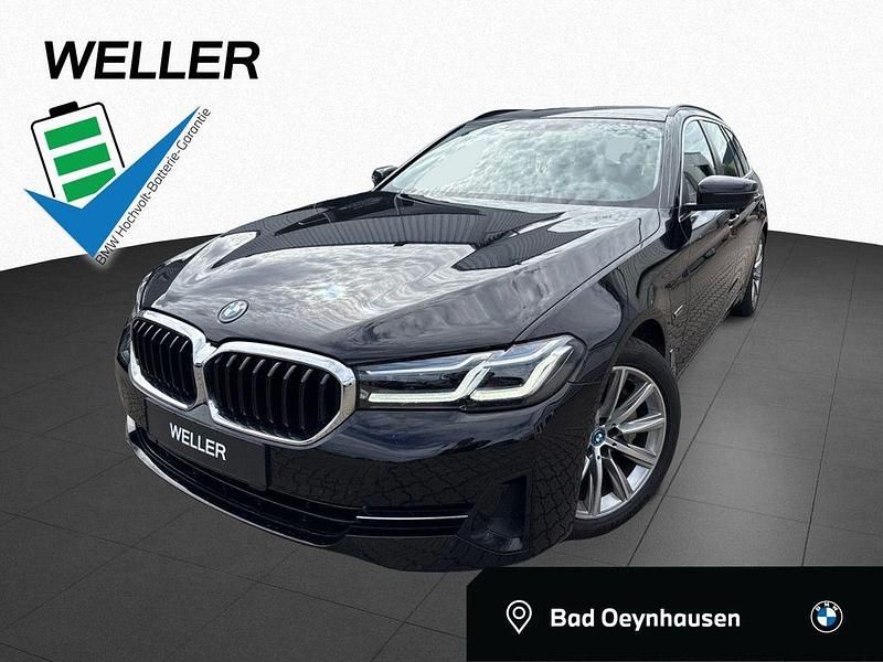 Schwarz (schwarz) Gebraucht 2024 BMW 530e Sport Line Kombi | 44.444 € (Etwas zu teuer) - Bild 1/3