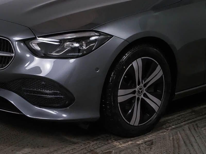 Gebraucht Mercedes C220 Avantgarde 205 PS (150 kW) 2025 Grau Limousine