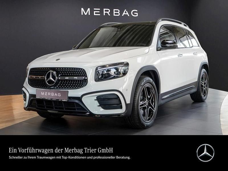 Unilack polarweiß Gebraucht 2025 Mercedes GLB200 AMG SUV | 44.900 € (Fairer Preis) - Bild 1/4