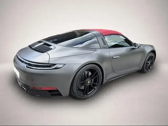 Neu Porsche 992 480 PS (353 kW) 2025 Manufacturer