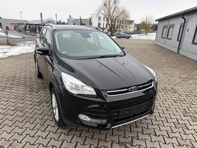 Gebraucht Ford Kuga SYNC Edition 179 PS (131 kW) 2016 Schwarz SUV