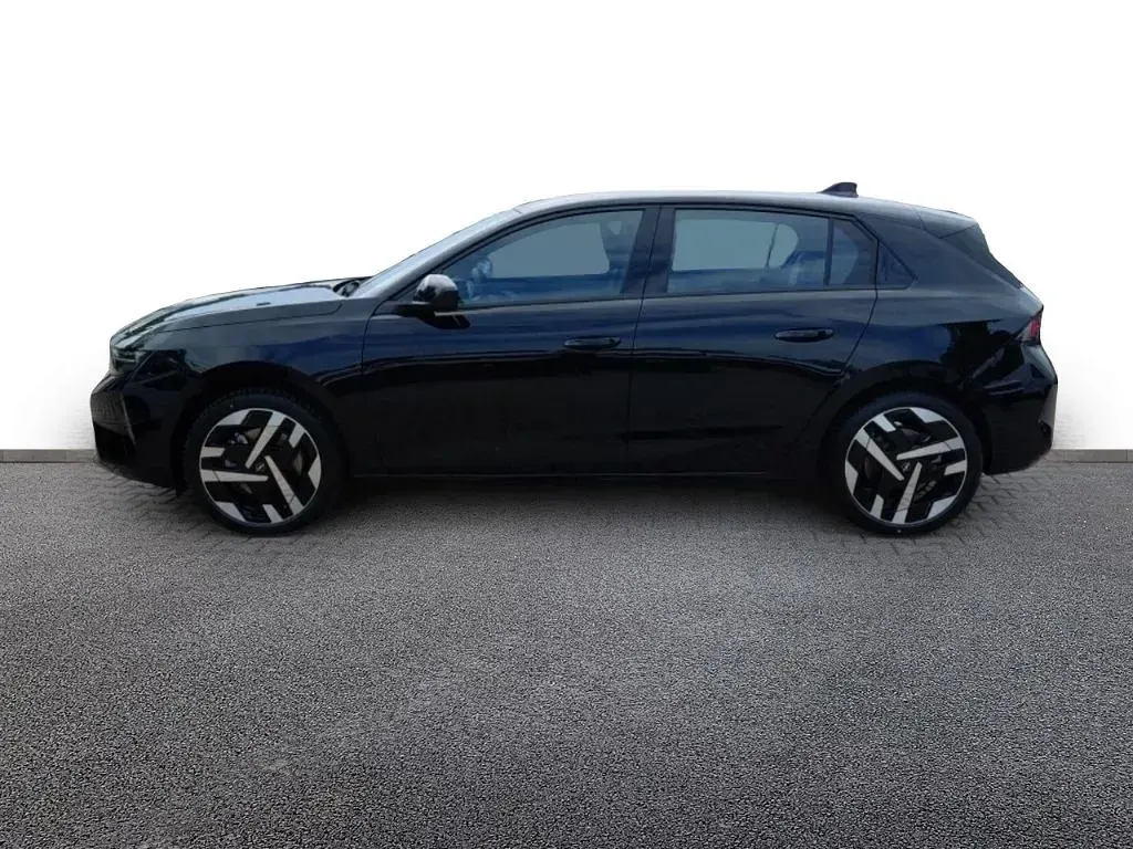 Neu Opel Astra Edition 114 kW (156 PS) 2026 Karbon schwarz (metallic) Limousine