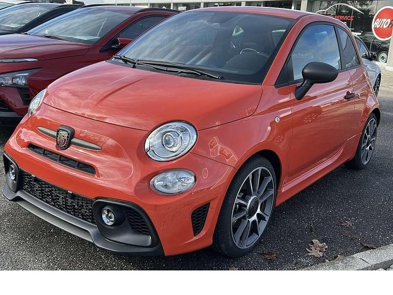 Gebraucht Abarth 595 Turismo 165 PS (121 kW) 2023 Racing orange (unisonderlack) Limousine