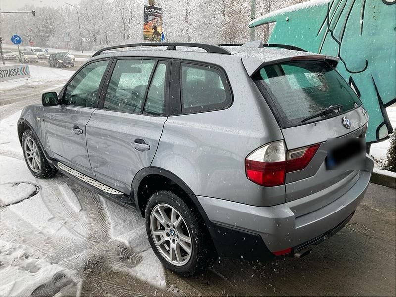 Gebraucht BMW X3 150 PS (110 kW) 2008 Blau SUV