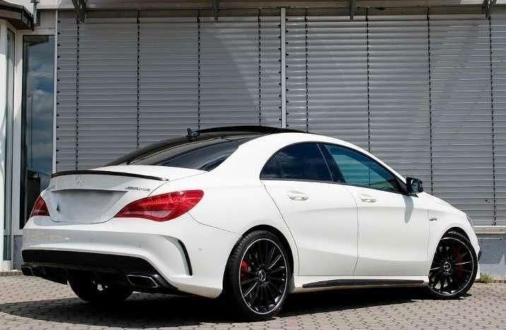 Weiß Gebraucht 2013 Mercedes CLA45 AMG AMG Coupé | 26.799 € (Etwas zu teuer) - Bild 1/4