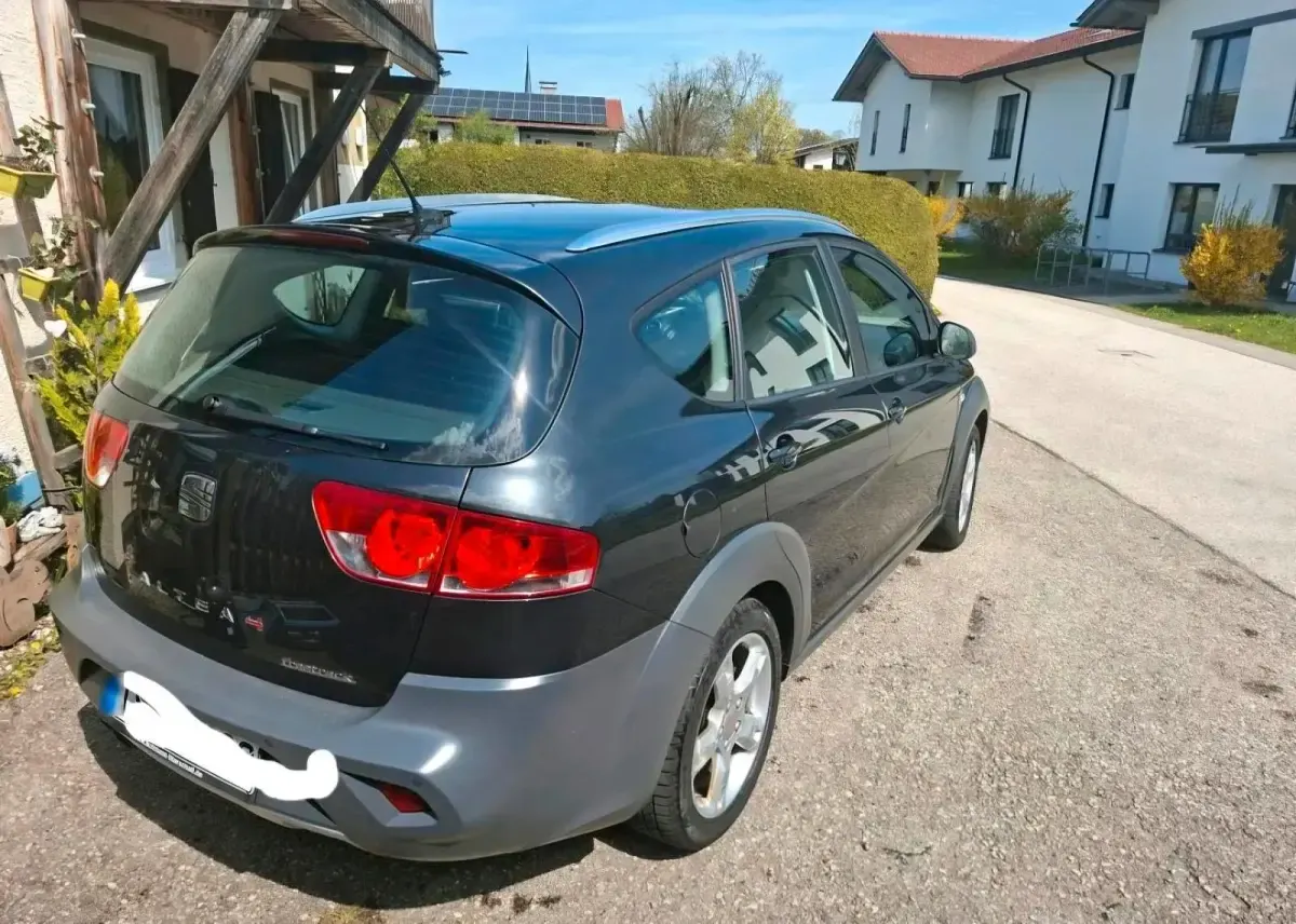 Gebraucht Seat Altea 211 PS (155 kW) 2010 Schwarz Van / Kleinbus