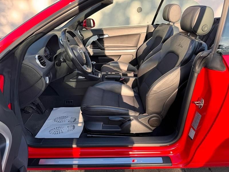 Gebraucht Audi A3 Cabriolet S-Line 105 PS (77 kW) 2012 Rot Cabrio