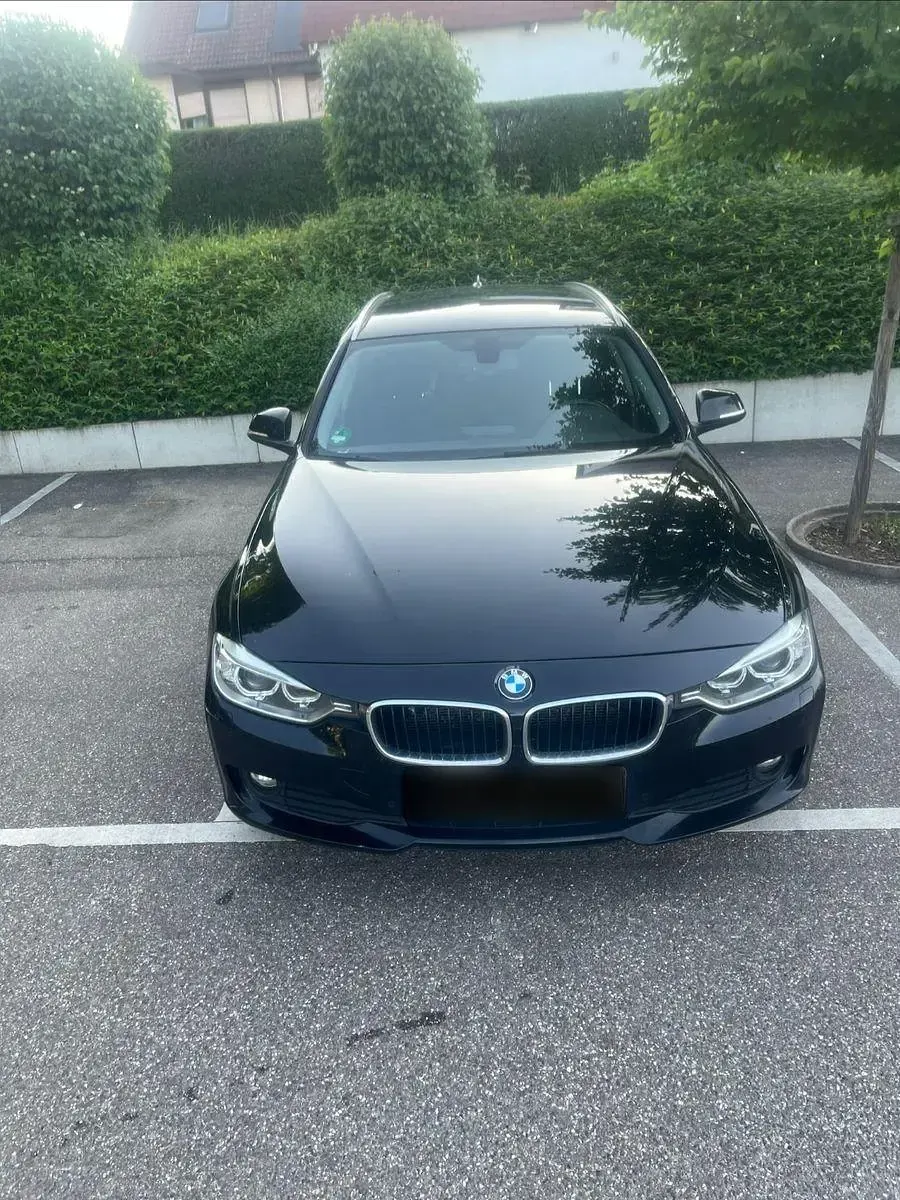 Gebraucht BMW 318 Comfort Edition 143 PS (105 kW) 2014 Schwarz Kombi