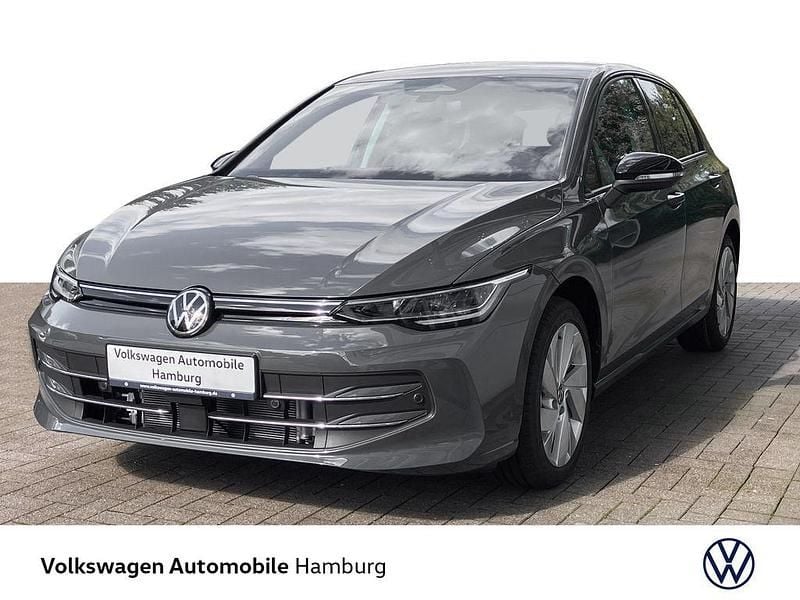 Grau Neu 2025 VW Golf VIII Life Limousine | 40.542 € (Teuer) - Bild 1/4