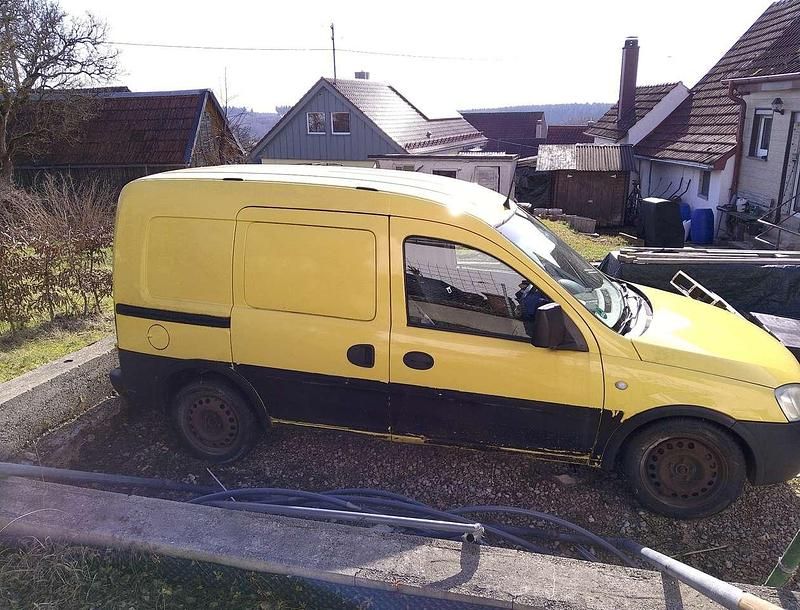 Gebraucht Opel Combo 101 PS (74 kW) 2009 Gelb Van / Kleinbus