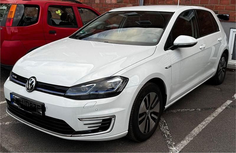 Weiß Gebraucht 2020 VW e-Golf Kleinwagen | 14.290 € (Guter Preis) - Bild 1/4