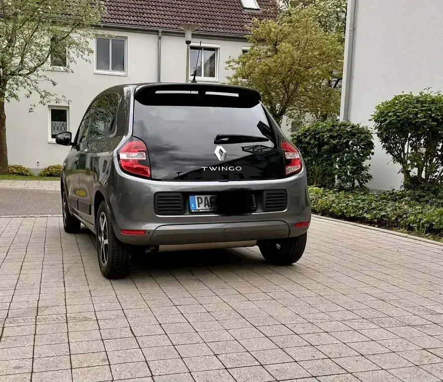 Gebraucht Renault Twingo LIMITED 71 PS (52 kW) 2018 Grau Kleinwagen