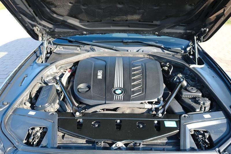 Gebraucht BMW 530 Performance 258 PS (189 kW) 2011 Schwarz Limousine