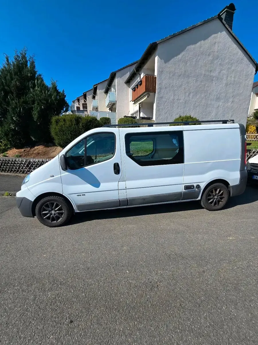 Gebraucht Renault Trafic 2008 Weiß Van / Kleinbus