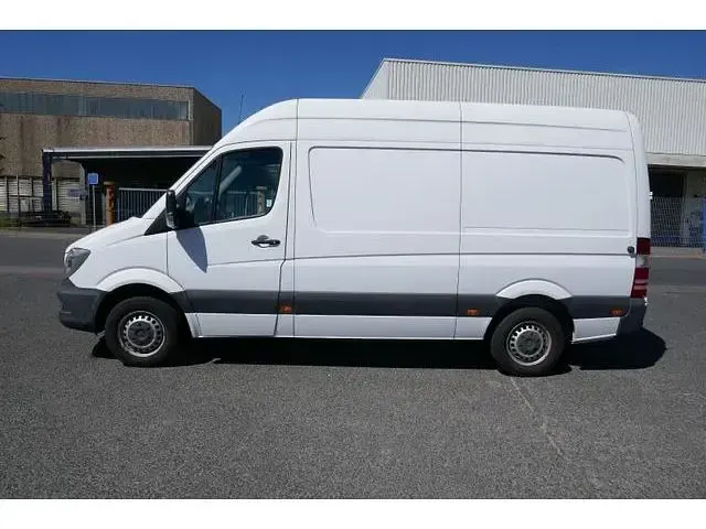 Używany Mercedes Sprinter 114 KM (83 kW) 2017 Biały Van