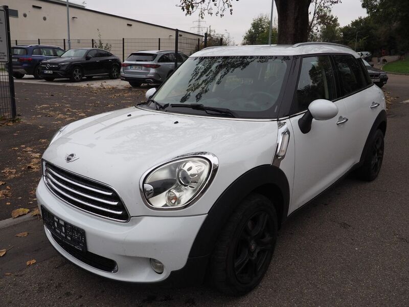 Weiß Gebraucht 2011 Mini Cooper D Countryman SUV | 6.250 € (Fairer Preis) - Bild 1/4