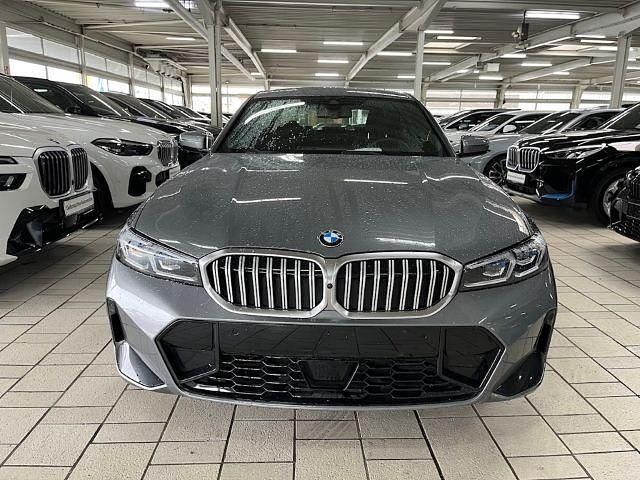 Gebraucht BMW 320 M Sport 184 PS (135 kW) 2025 Grau Limousine