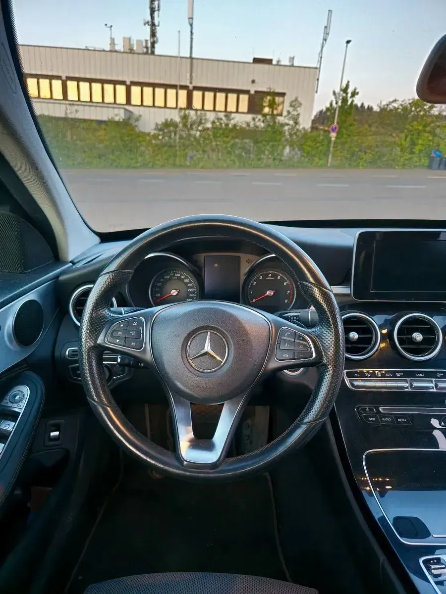Gebraucht Mercedes C200 Avantgarde 184 PS (135 kW) 2014 Schwarz Kombi