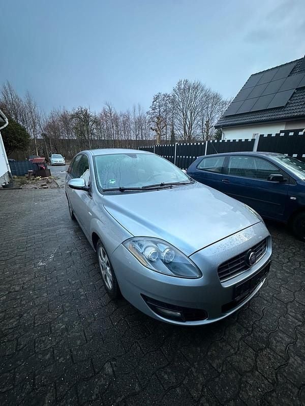 Gebraucht Fiat Croma 150 PS (110 kW) 2009 Silber Kombi