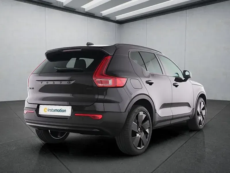 Gebraucht Volvo XC40 Plus 163 PS (119 kW) 2025 Schwarz SUV