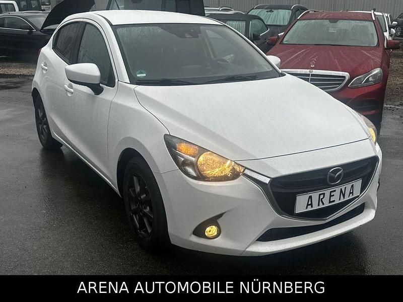 Gebraucht Mazda 2 Exclusive-Line 90 PS (66 kW) 2016 Weiß Limousine