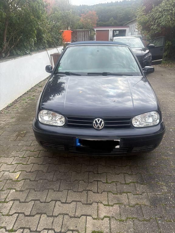 Blau Gebraucht 2002 VW Golf Cabriolet Classicline Cabrio | 2.350 € (Superpreis) - Bild 1/4