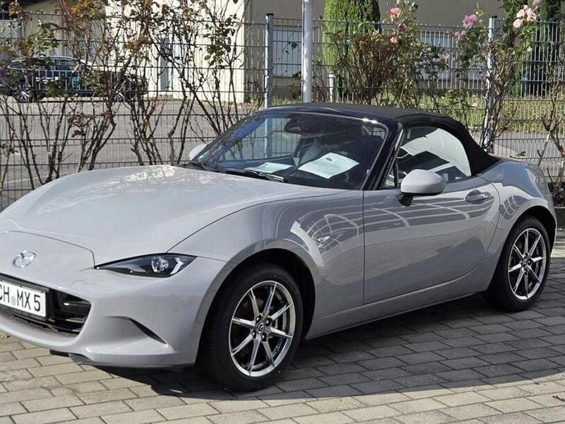 Neu Mazda MX5 Exclusive-Line 132 PS (97 kW) 2025 Grau Cabrio