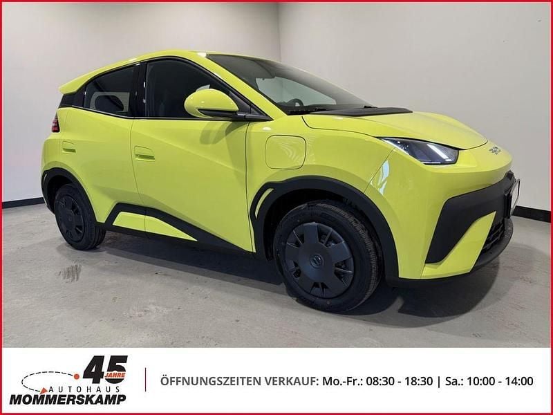 Gebraucht BYD Dolphin Surf Active 64 kW (88 PS) 2025 Gelb Kleinwagen