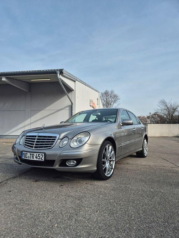 Gebraucht Mercedes E280 Elegance 231 PS (169 kW) 2008 Grau Limousine