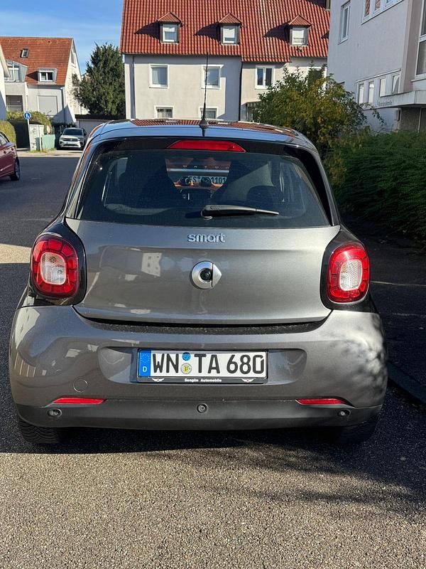 Gebraucht Smart ForFour 70 PS (51 kW) 2015 Grau Kleinwagen